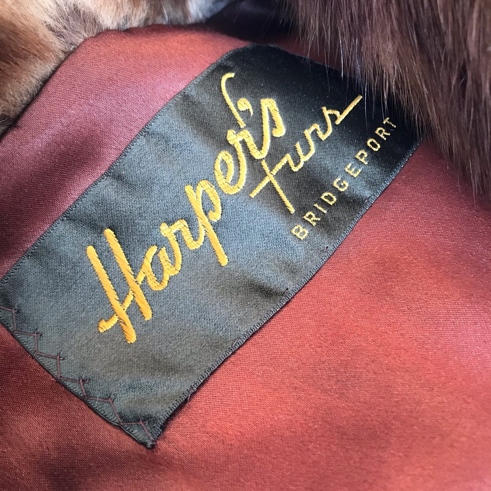 Harpers Furs of Bridgeport Mink - Picture 5 of 8